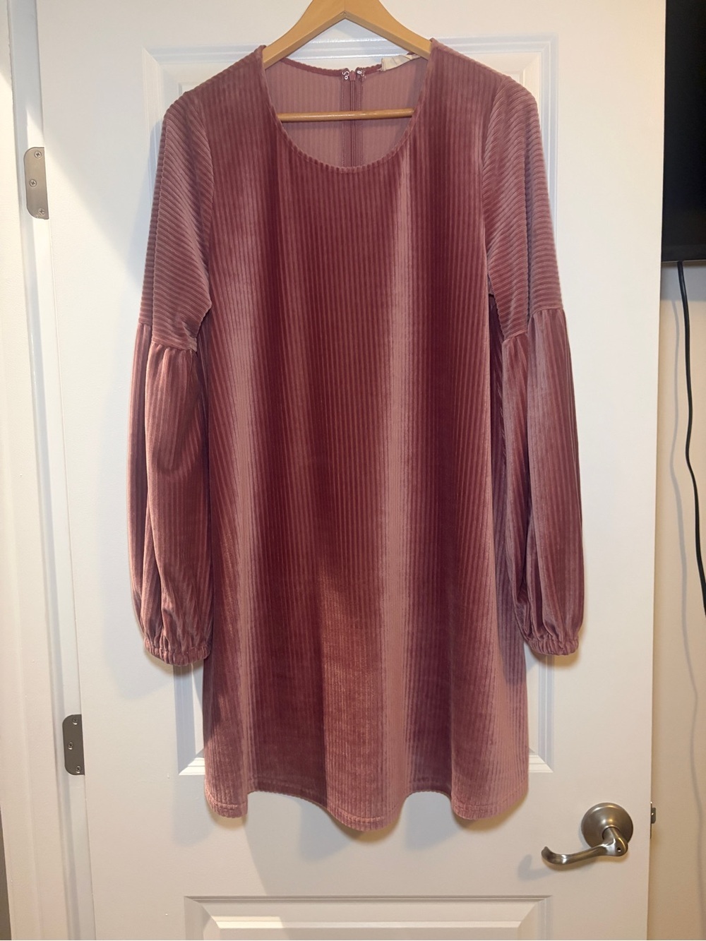 Altar'd State | Dusty Rose Velour Long Sleeve Ribbed Mini Dress